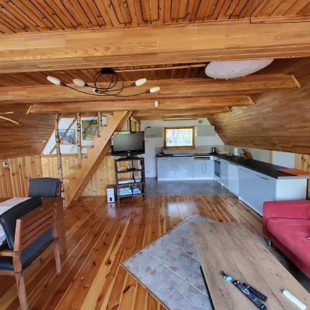 Letniskowy Caloroczny 94c Chalet
